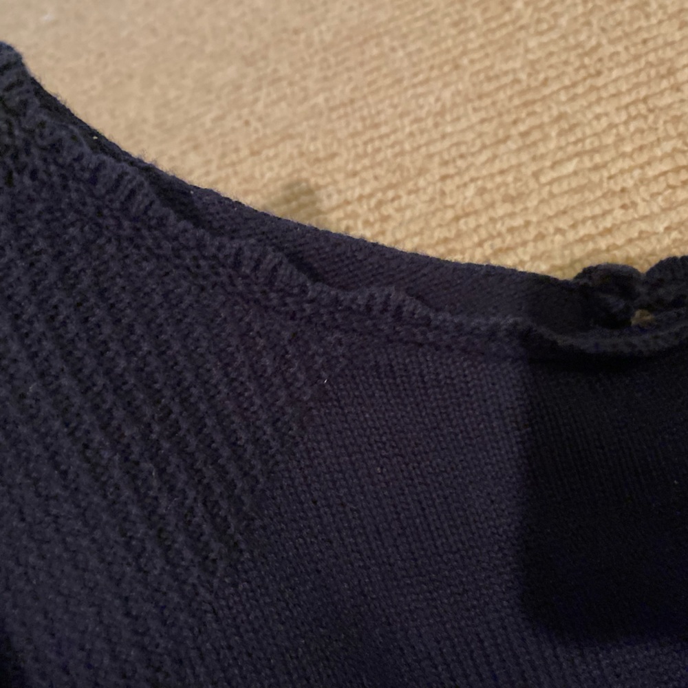 Pretty Loft sweater - Picture 4 of 5